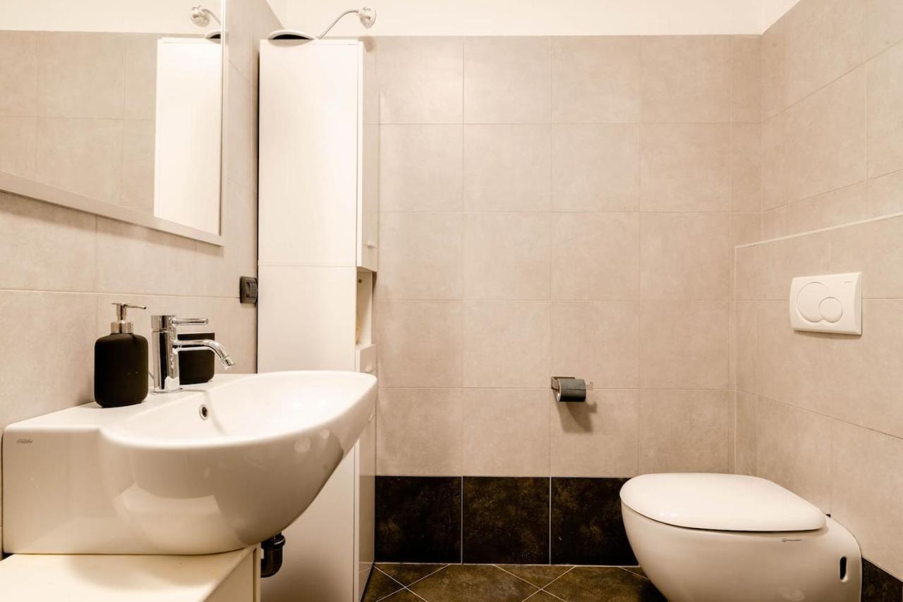מילאנו Central Studio Apartment - 24H Self Checkin מראה חיצוני תמונה