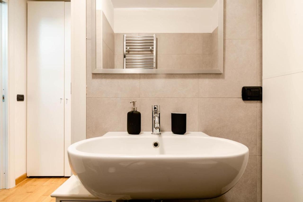 מילאנו Central Studio Apartment - 24H Self Checkin מראה חיצוני תמונה